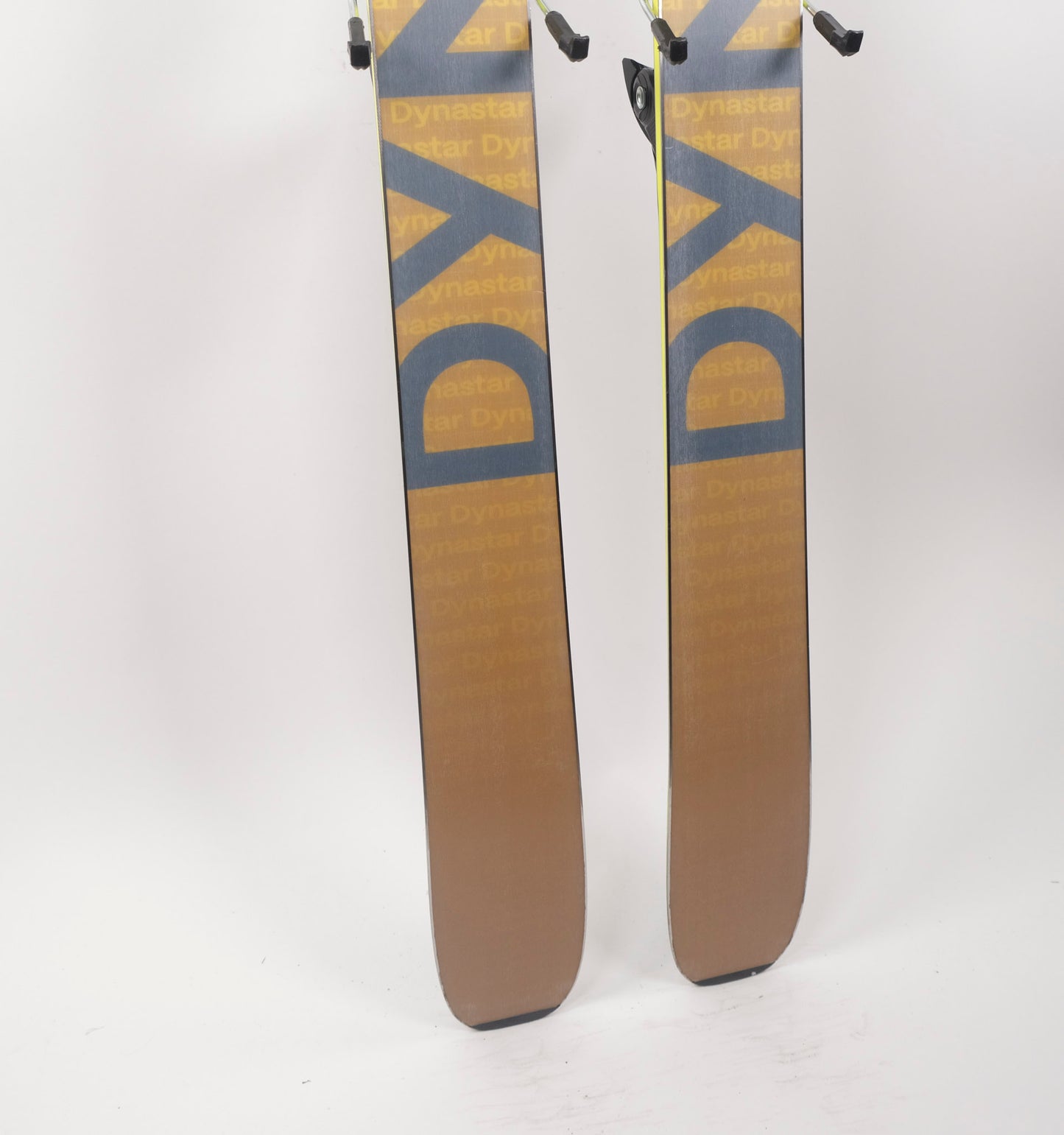 BTWO0600.jpg