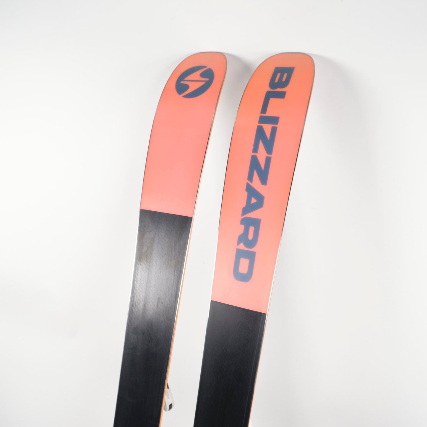 BTWO8702.jpg