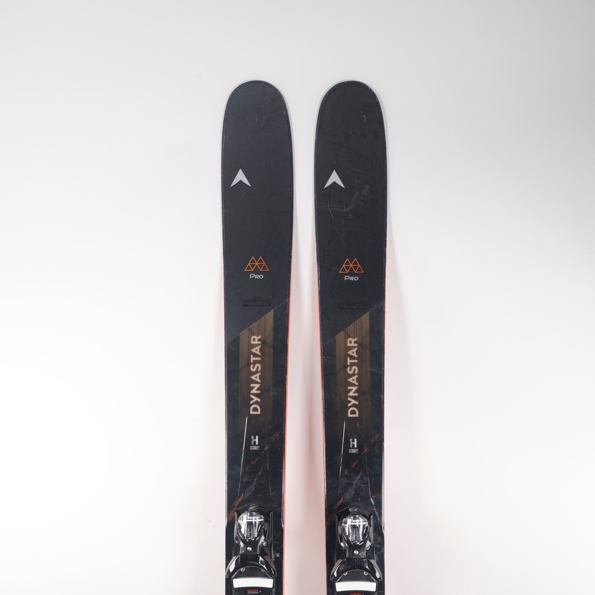 Dynastar 2025 M-Pro 100 Ti w/ SPX 12 GW bindings, 186cm – Pando Refitters