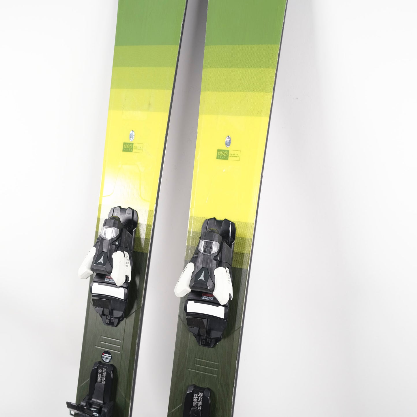 BTWO8784.jpg