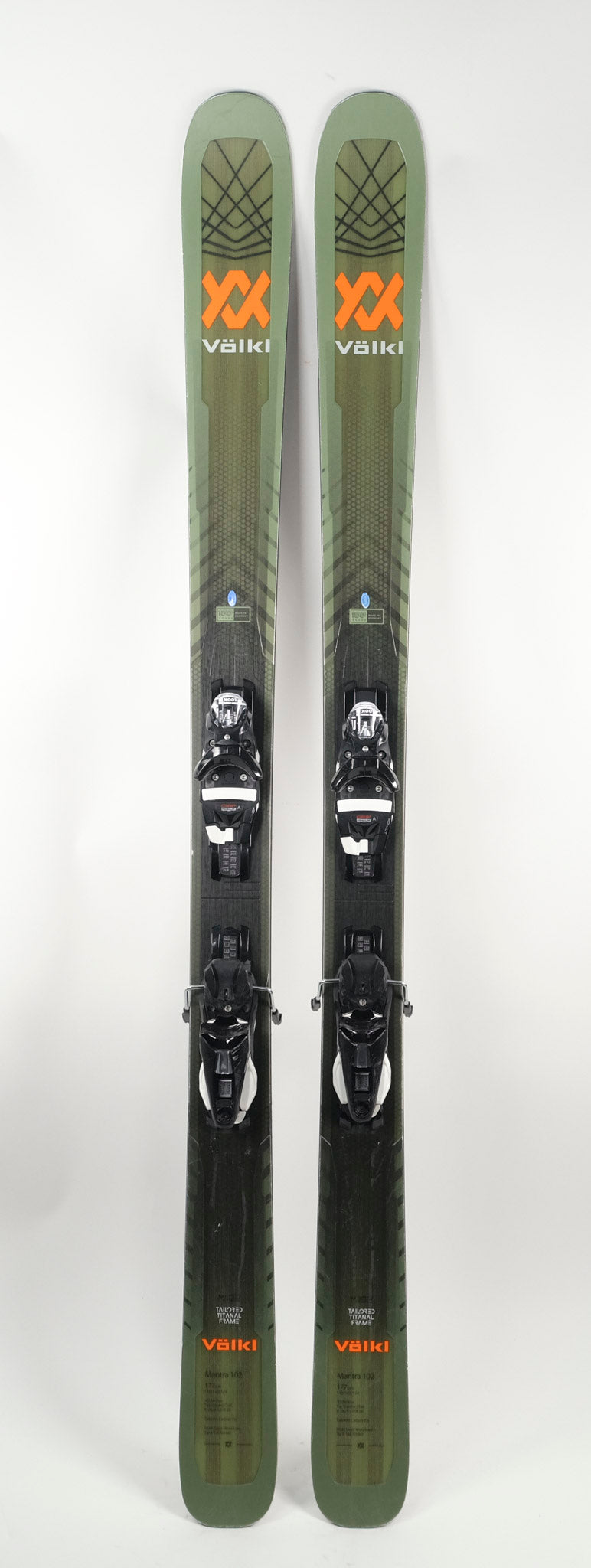 BTWO7505.jpg