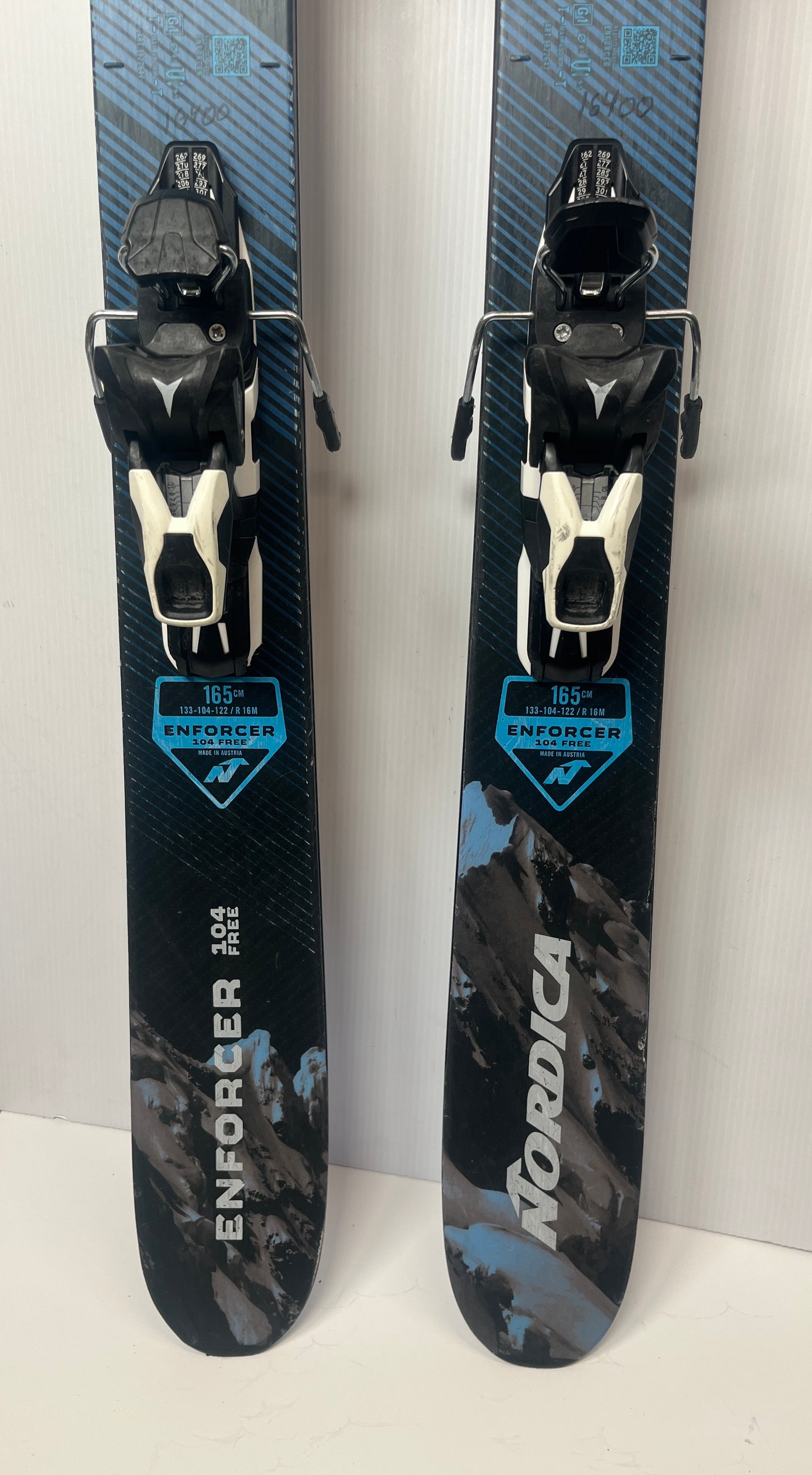 Nordica Enforcer 104 Free w/ Warden 13 bindings, 165cm