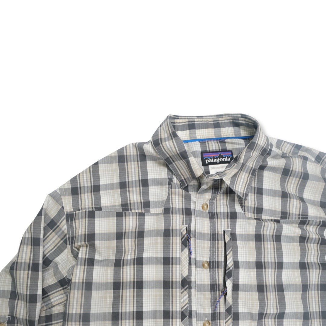 Patagonia Plaid Lightweight Long Sleeve Shirt