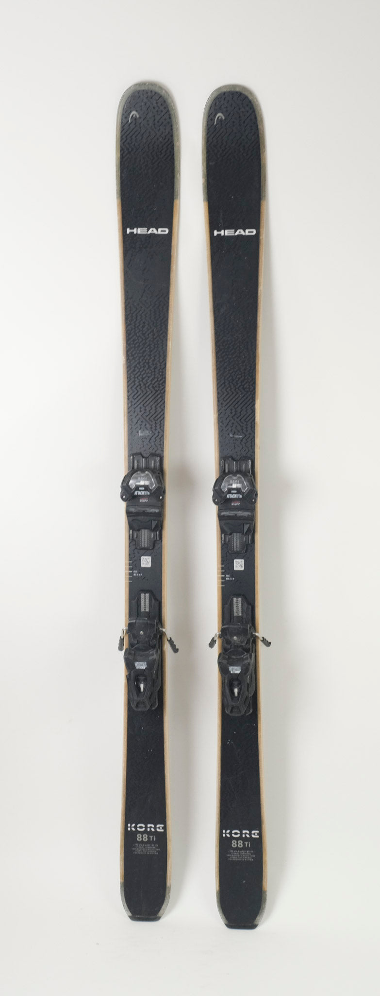 BTWO8570.jpg