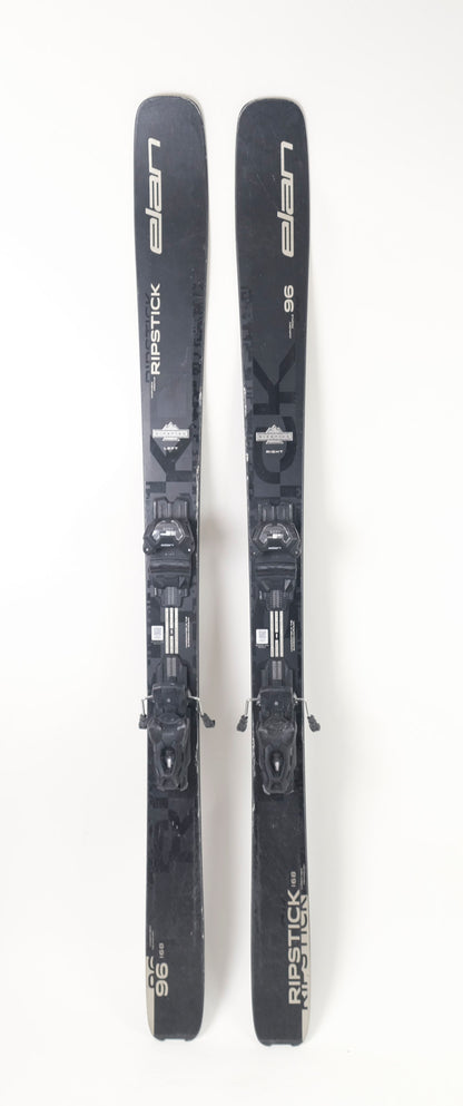 BTWO8755.jpg
