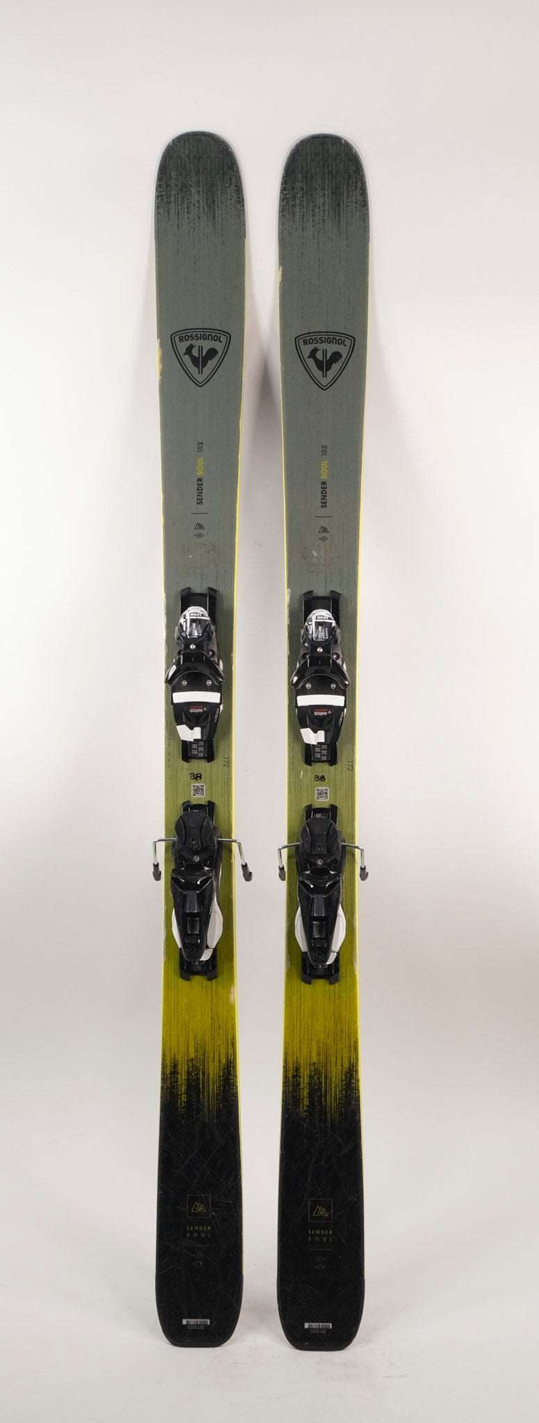 BTWO9182.jpg