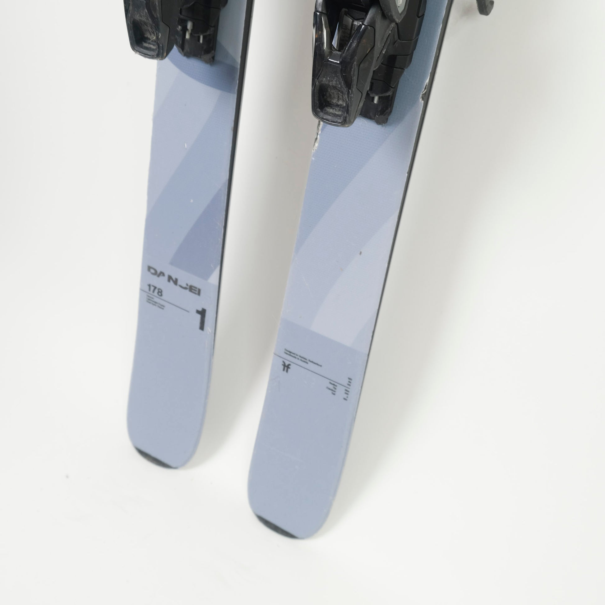 BTWO8418.jpg