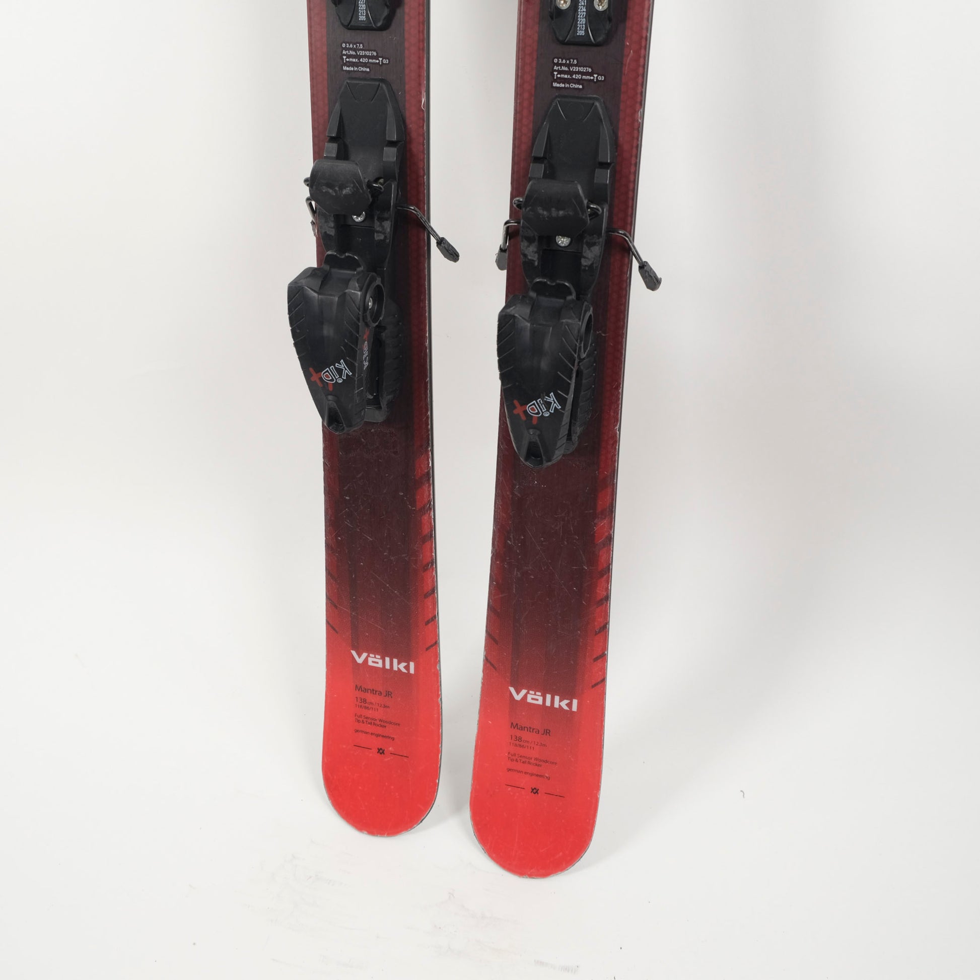 BTWO8403.jpg