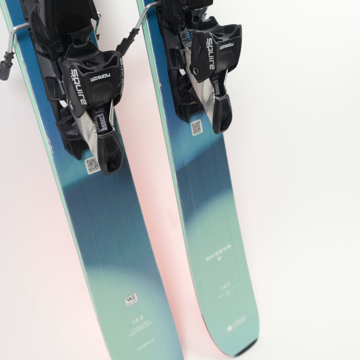 BTWO2301.jpg