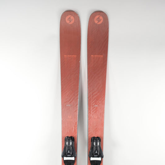 BTWO8334.jpg