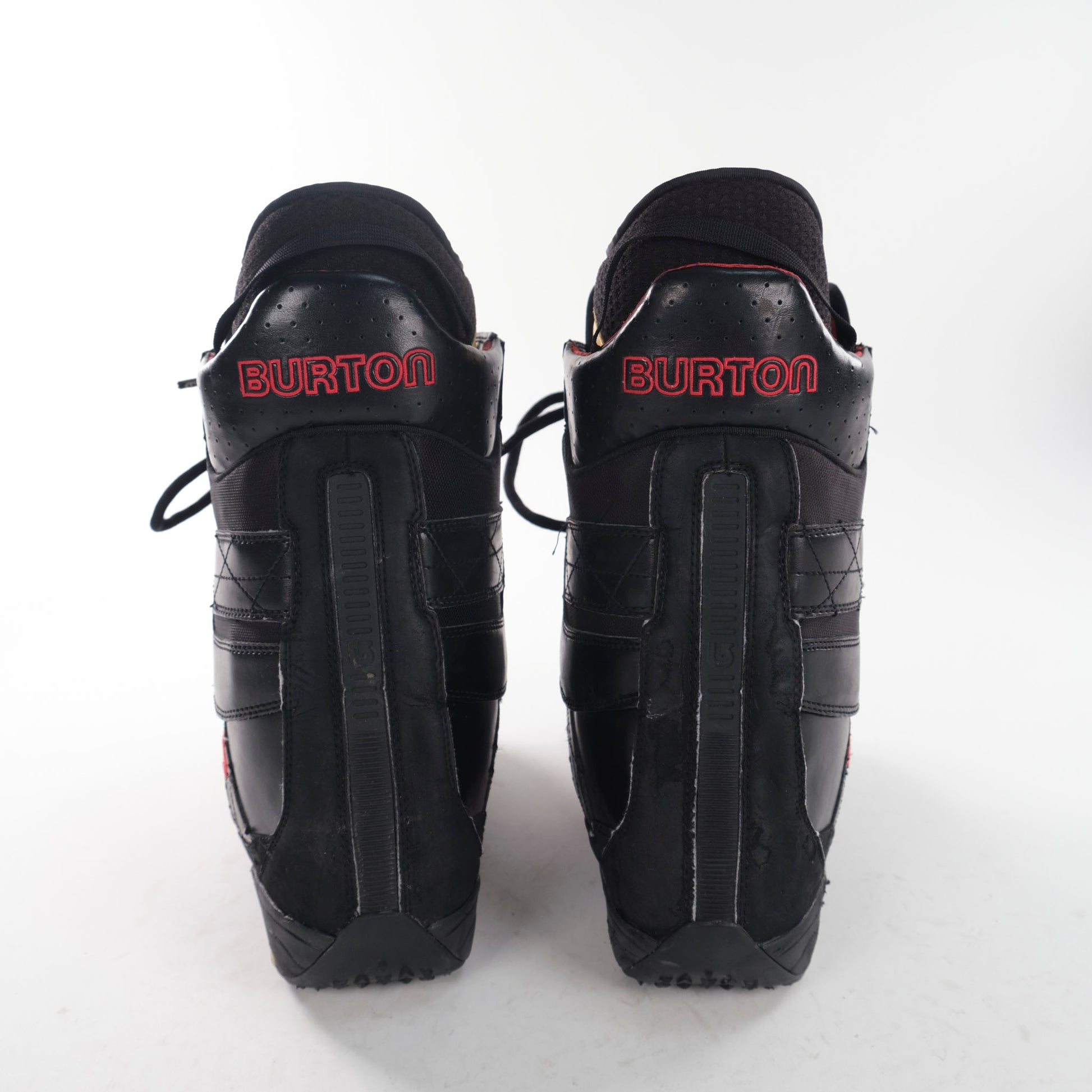 Burton Hail Snowboard Boots – Pando Refitters Burton Hail Snowboard Boots – Pando Refitters