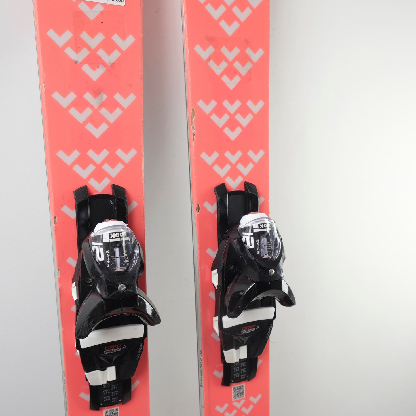 BTWO4541.jpg