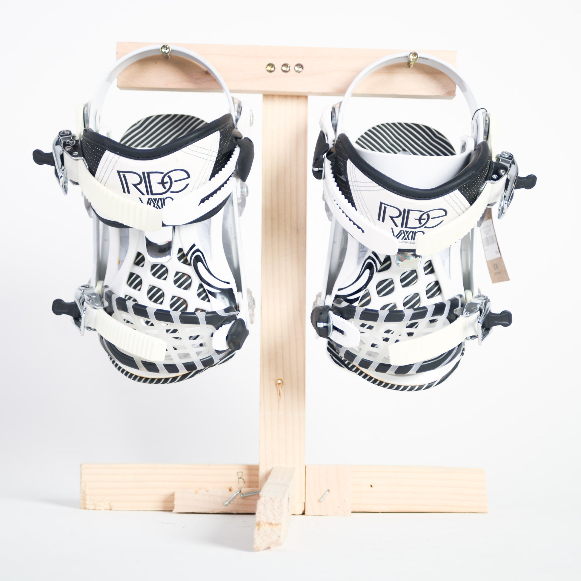 2011 ride snowboard RIDE 2011 VXN Snowboard Bindings – Pando Refitters