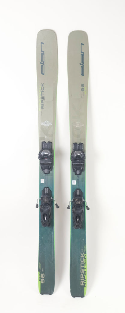 BTWO8765.jpg