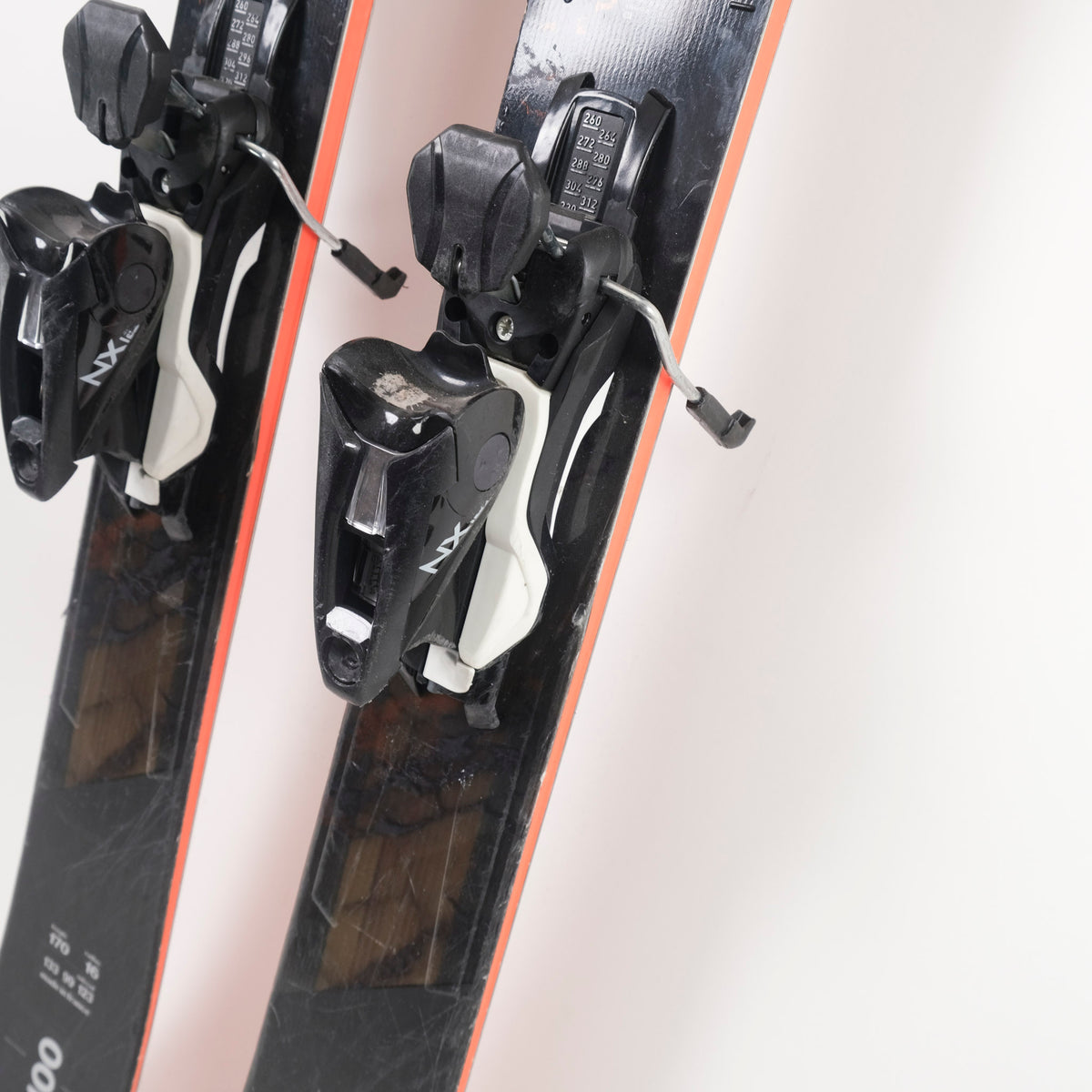 BTWO2399.jpg