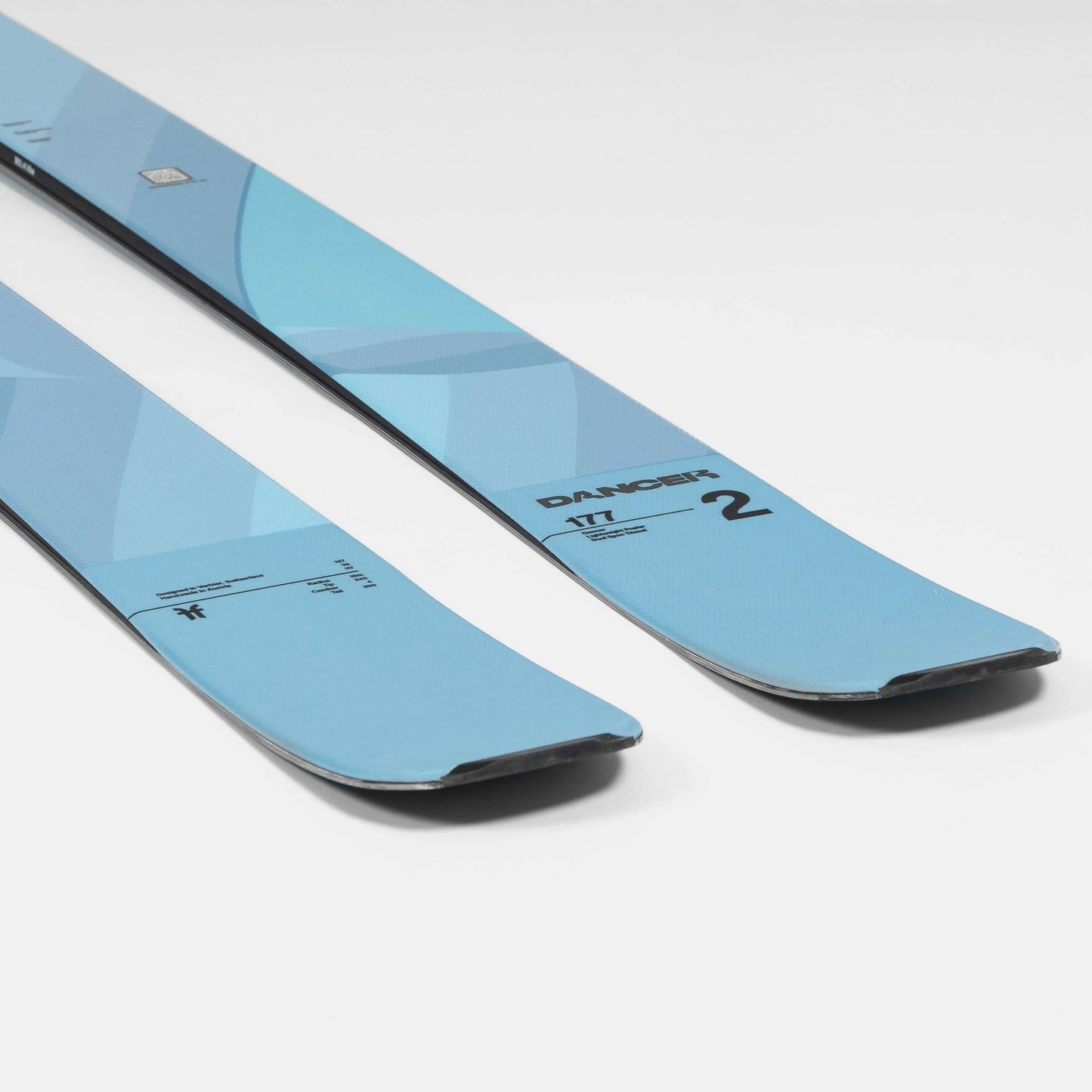 Faction-Skis-2526-Dancer-2-Blue-Lux2-1x1.webp