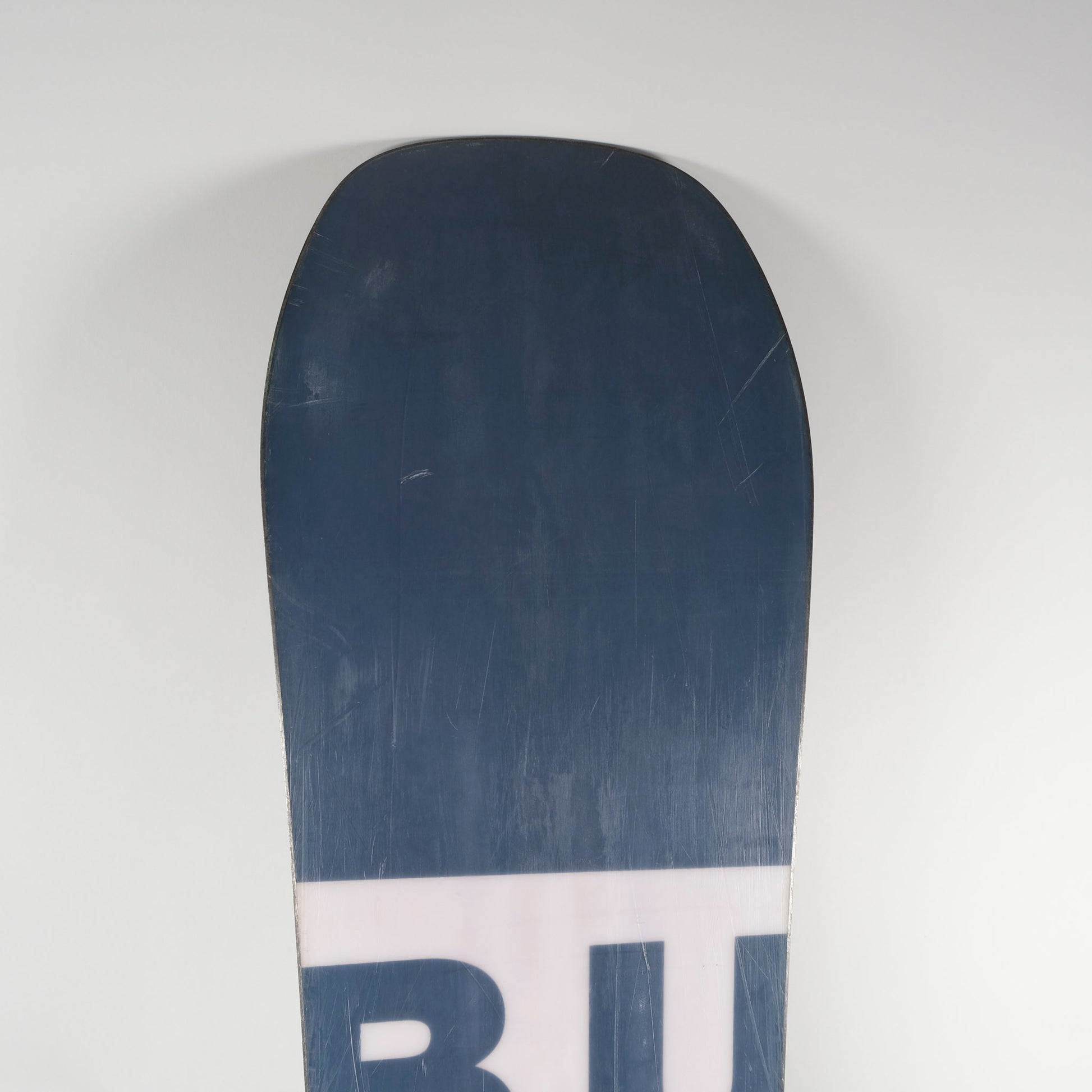Burton Custom Flying V Snowboard, 156cm – Pando Refitters Burton Custom Flying V Snowboard, 156cm – Pando Refitters