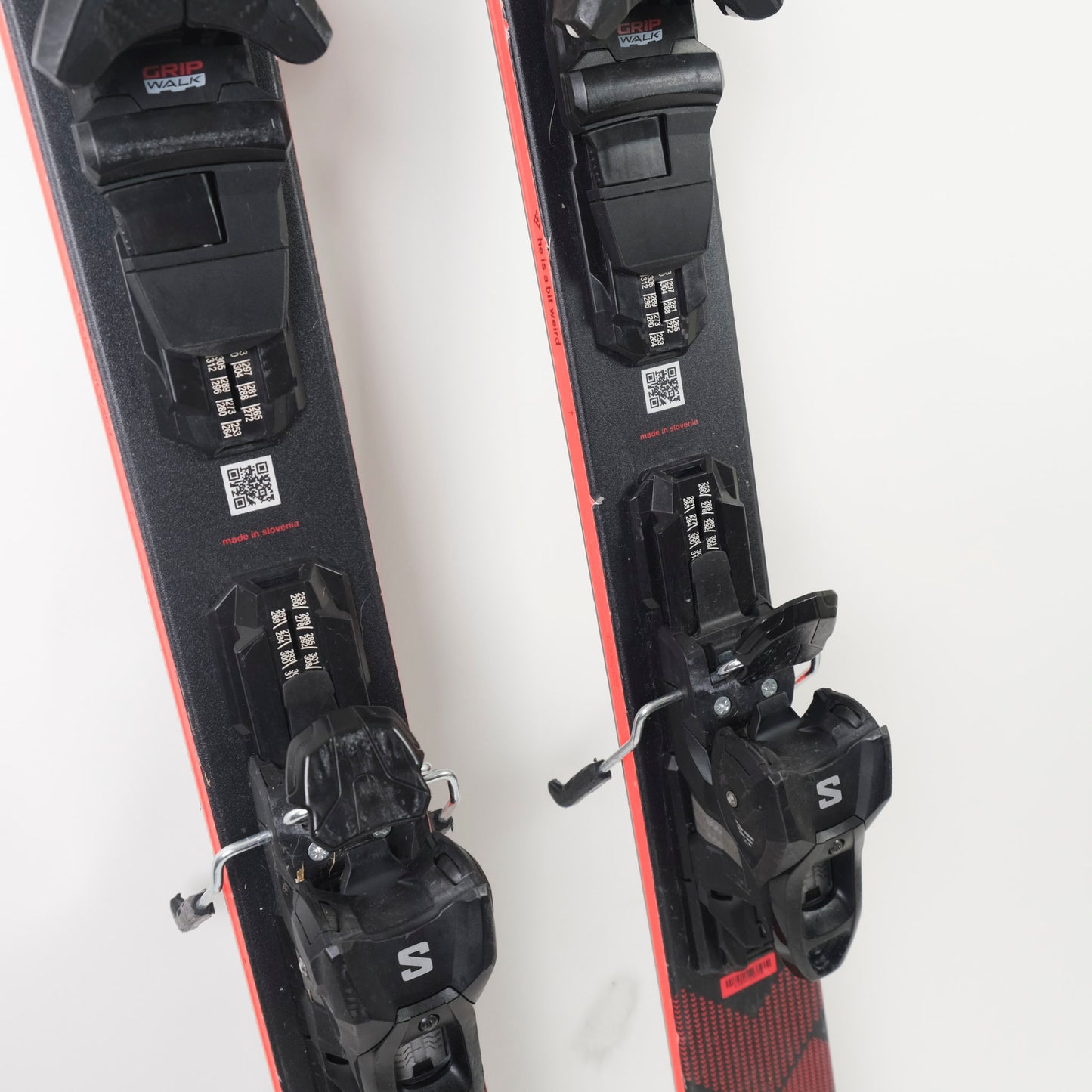 BTWO9990.jpg
