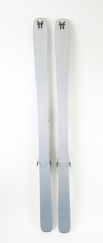 BTWO8270.jpg