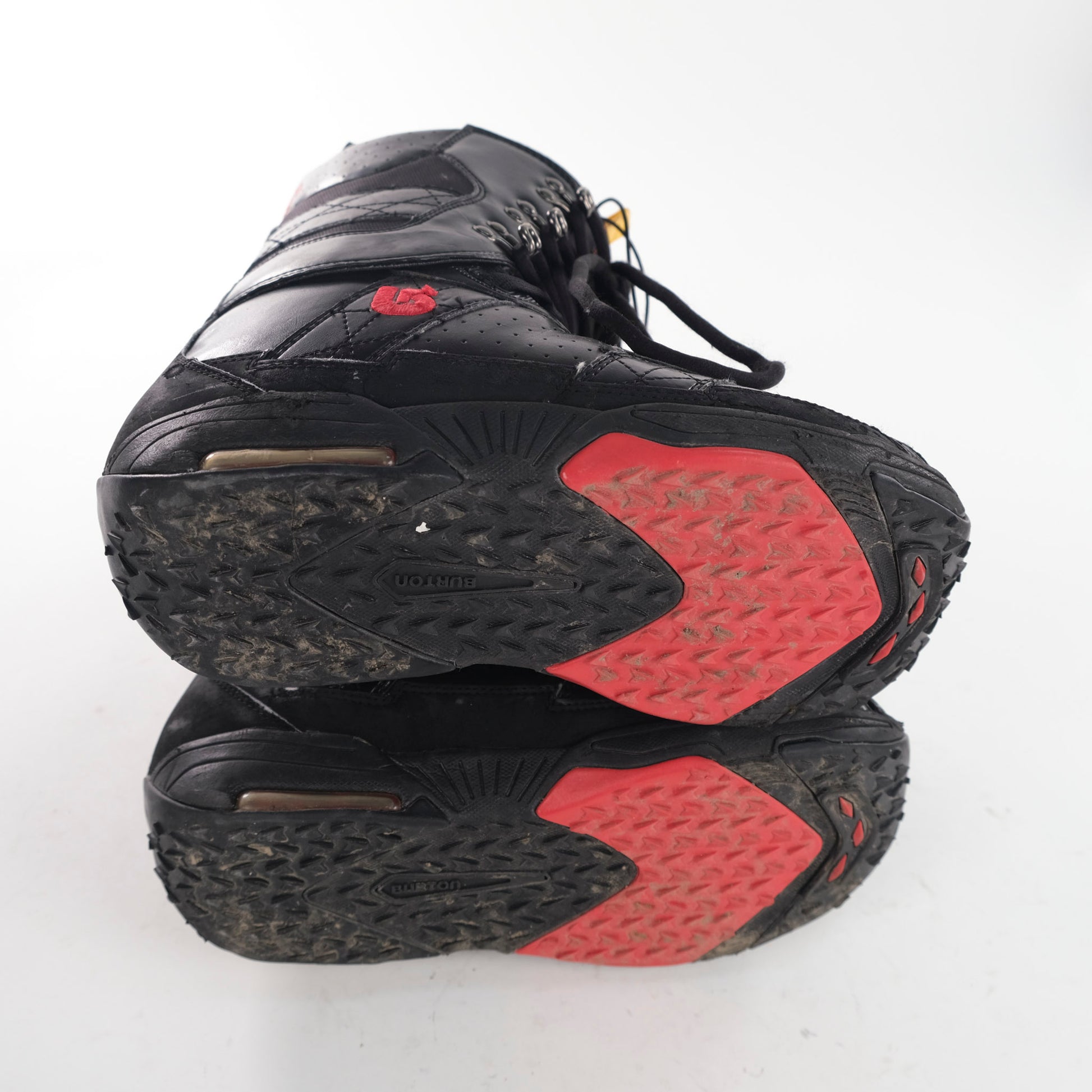 Burton Hail Snowboard Boots – Pando Refitters Burton Hail Snowboard Boots – Pando Refitters