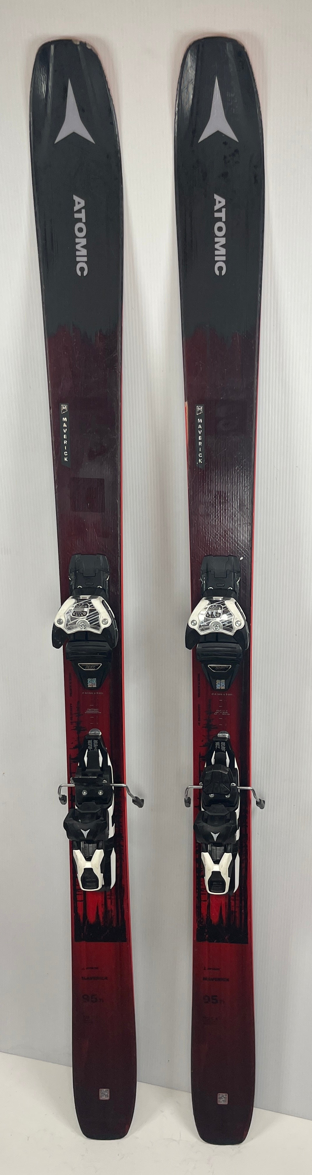 Atomic Maverick 95 TI  w/ Warden 11 bindings, 172cm