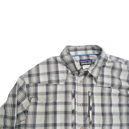 Patagonia Plaid Lightweight Long Sleeve Shirt